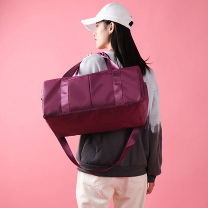 Versatile Waterproof Fitness Duffel Bag - Stylish Weekender Bag for Gym, Swim & Travel for Men and Women